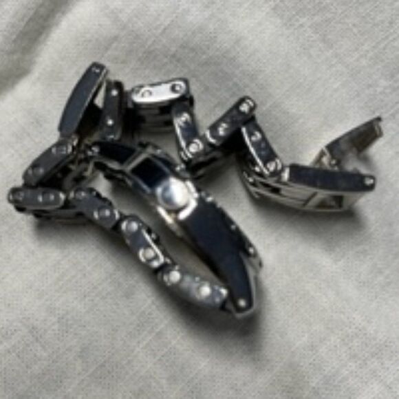 Anne Klein Womens Silver and Black Watch - Picture 6 of 8